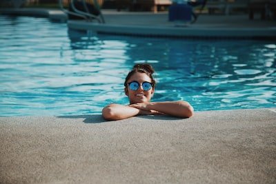 Quelles sont les astuces permettant de bien nettoyer une piscine sale ?