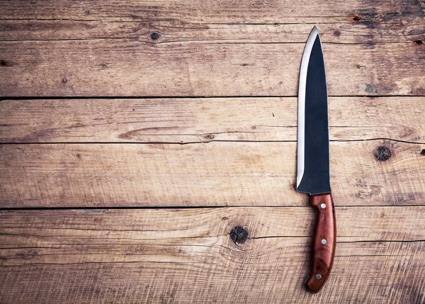 Quels sont les éléments de base d'un couteau à steak ?