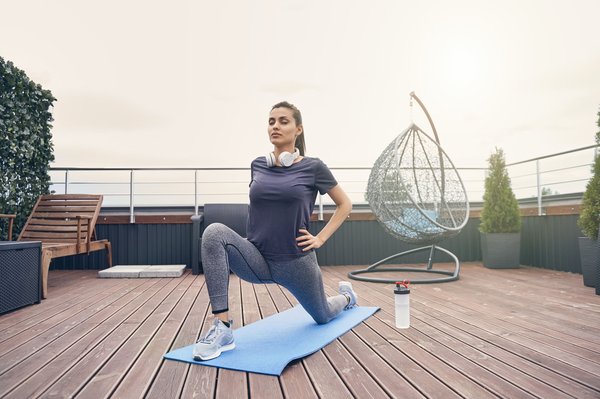 Quels facteurs influencent le coût de la construction d'une terrasse pour votre espace extérieur ?