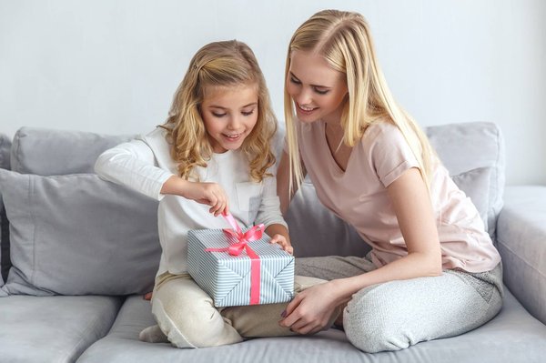 Créez des souvenirs uniques avec des cadeaux personnalisés