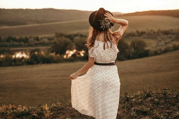 Trouver la robe parfaite sur larobeliere.com